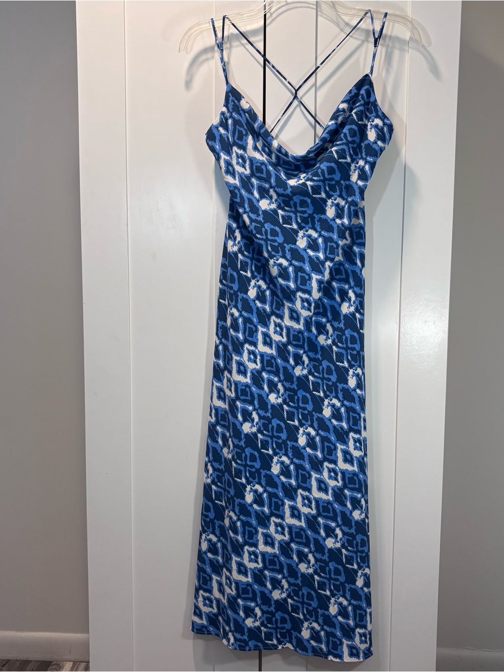 NWOT Zara Abstract Print Cowl Neck Strappy Open Back Midi Maxi Blue Dress Large